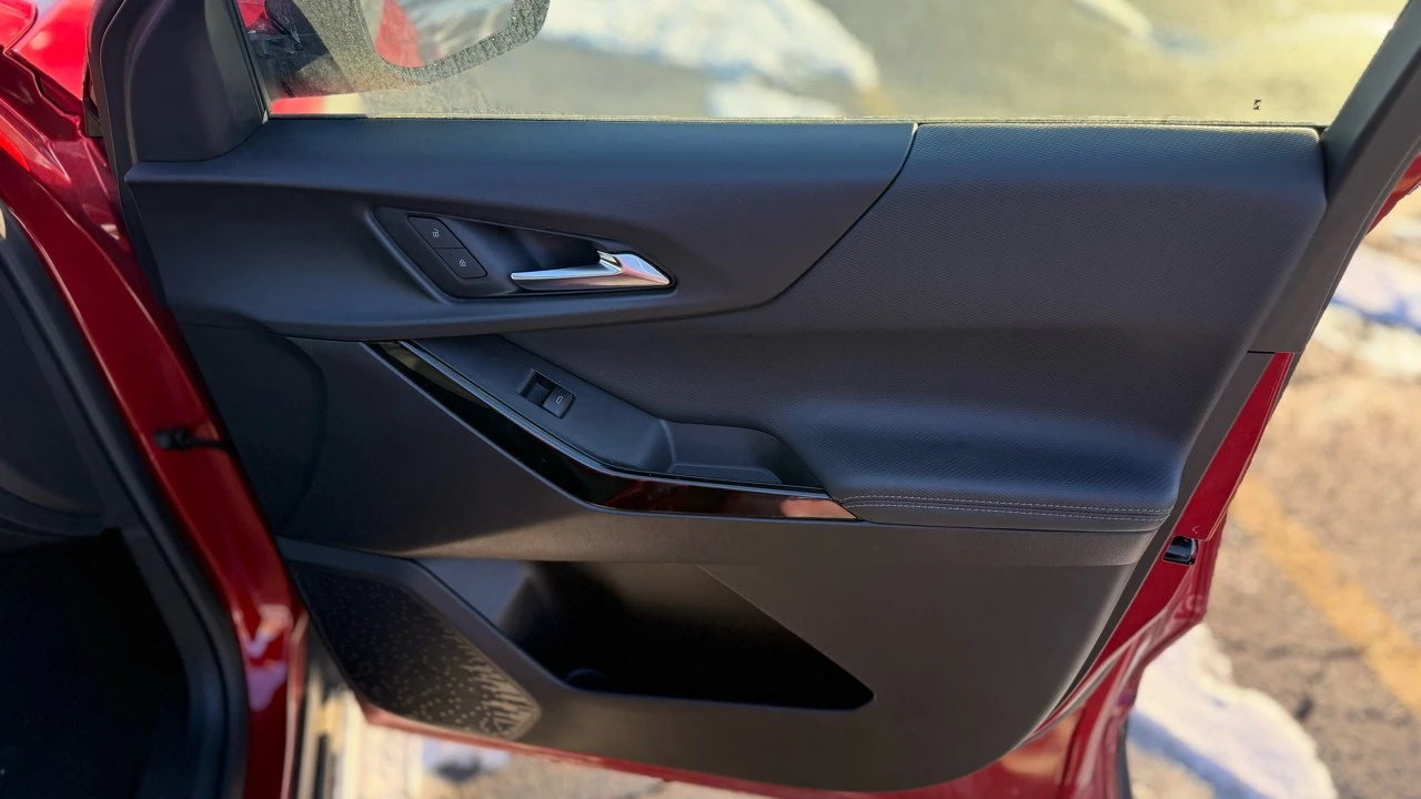 2025 Chevrolet Equinox - Image 21 of 21