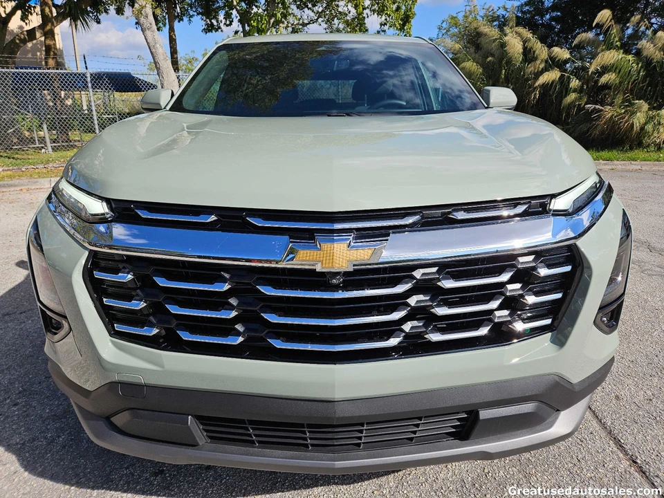2025 Chevrolet Equinox - Image 2 of 21