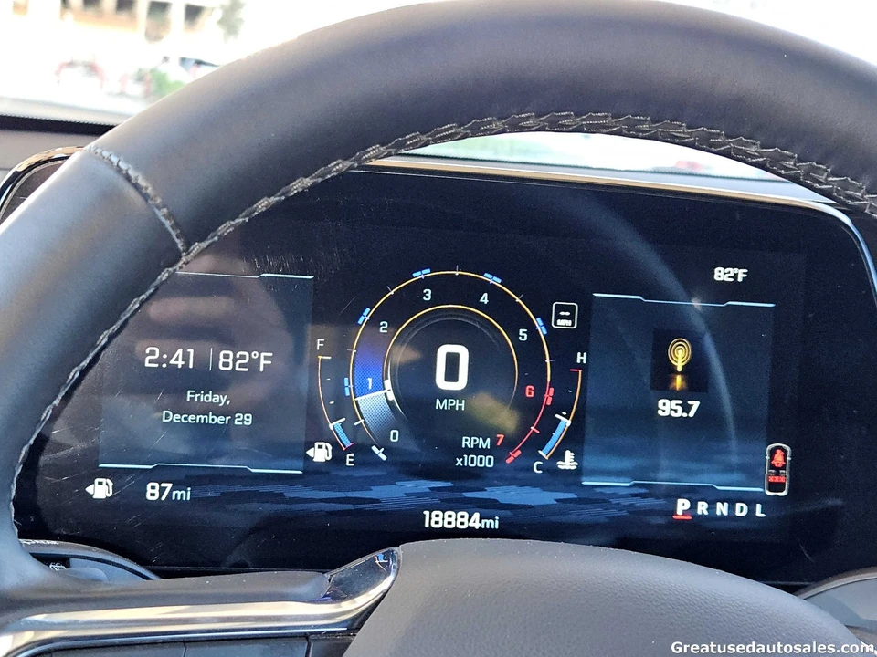 2025 Chevrolet Equinox - Image 17 of 21