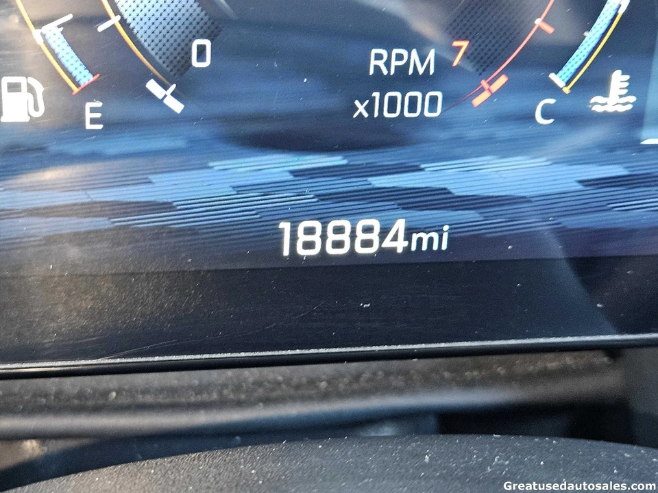 2025 Chevrolet Equinox - Image 18 of 21