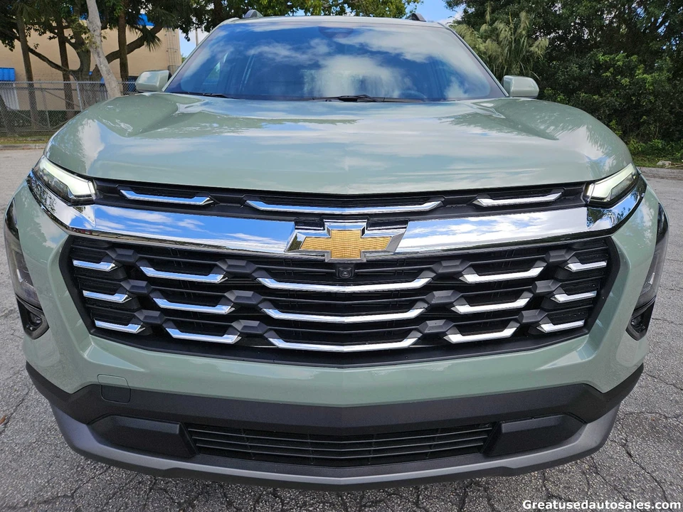 2025 Chevrolet Equinox - Image 2 of 21
