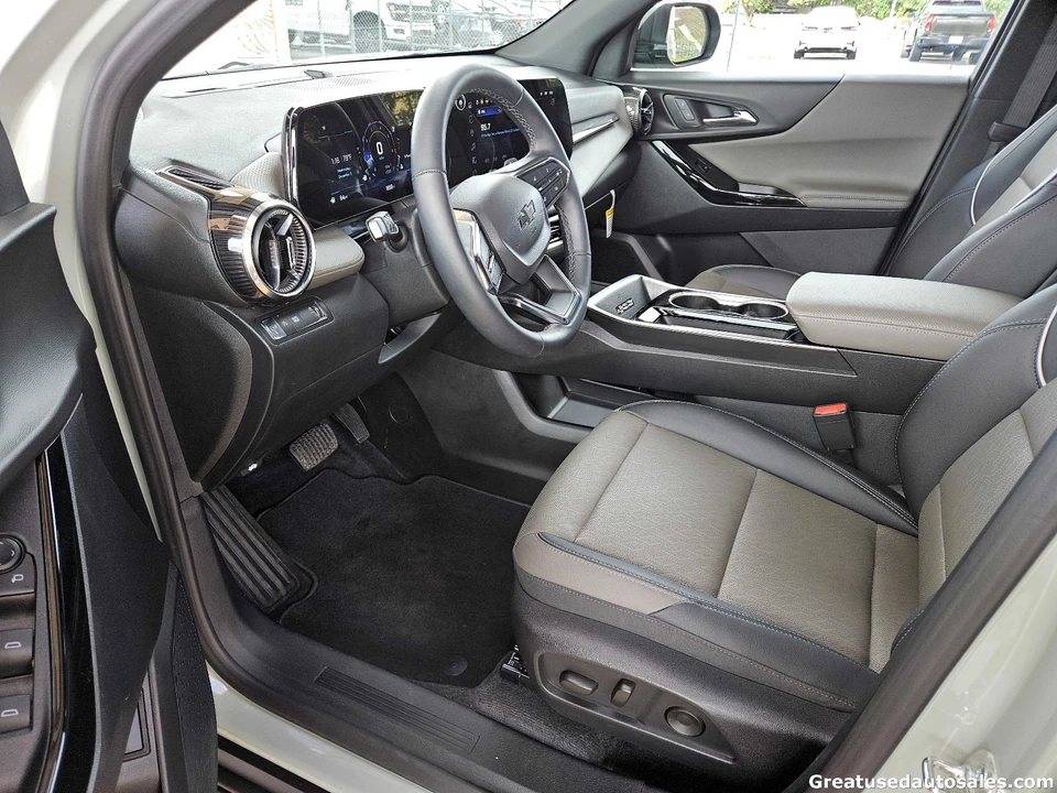 2025 Chevrolet Equinox - Image 8 of 21