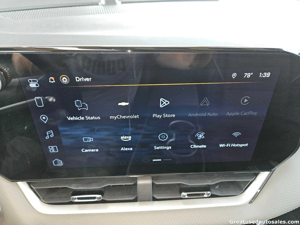 2025 Chevrolet Equinox - Image 20 of 21