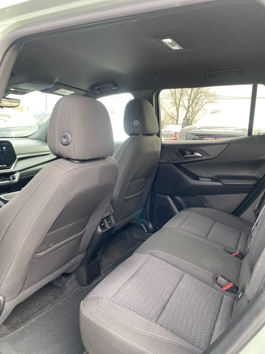 2025 Chevrolet Equinox - Image 16 of 21