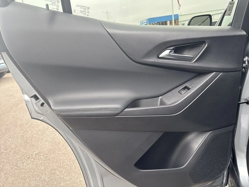 2025 Chevrolet Equinox - Image 12 of 12
