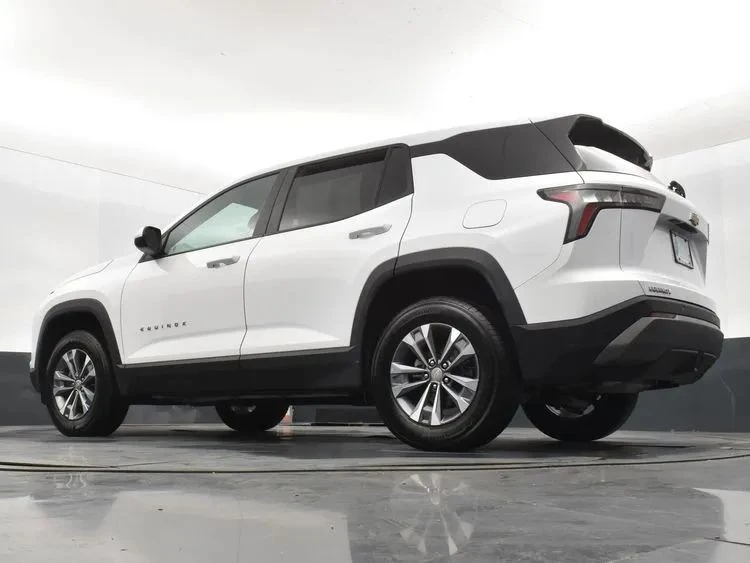 2025 Chevrolet Equinox - Image 12 of 12