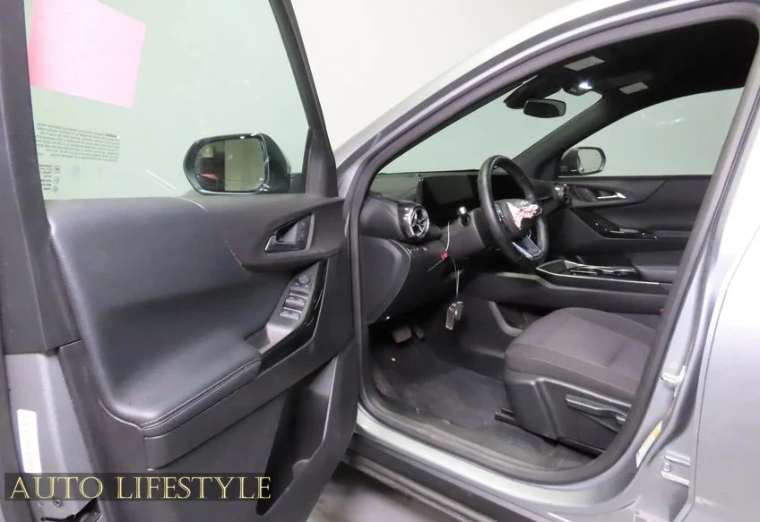 2025 Chevrolet Equinox - Image 17 of 21