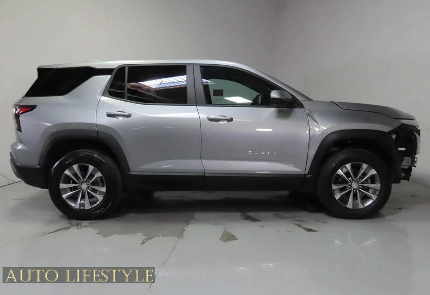 2025 Chevrolet Equinox - Image 5 of 21