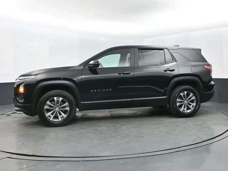 2025 Chevrolet Equinox - Image 5 of 12