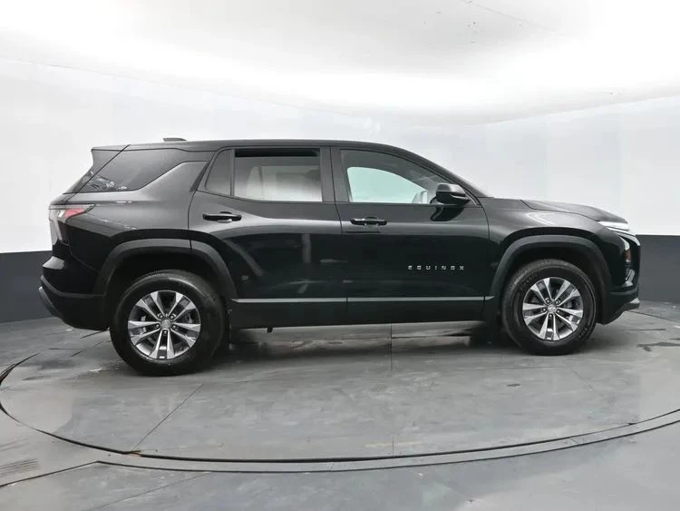 2025 Chevrolet Equinox - Image 4 of 12