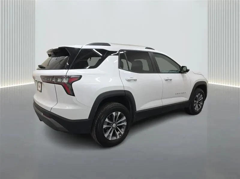 2025 Chevrolet Equinox - Image 5 of 12
