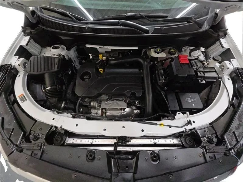 2025 Chevrolet Equinox - Image 11 of 12