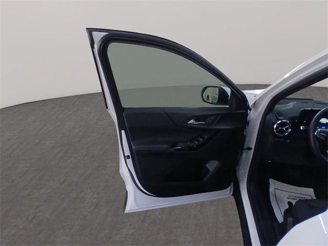 2025 Chevrolet Equinox - Image 11 of 12