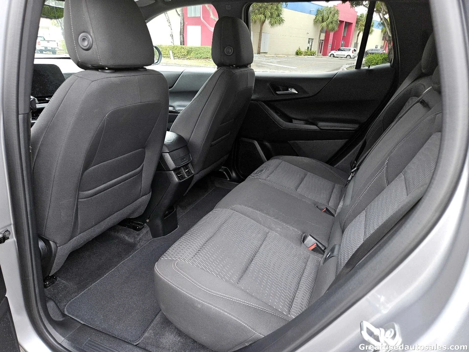2025 Chevrolet Equinox - Image 13 of 21