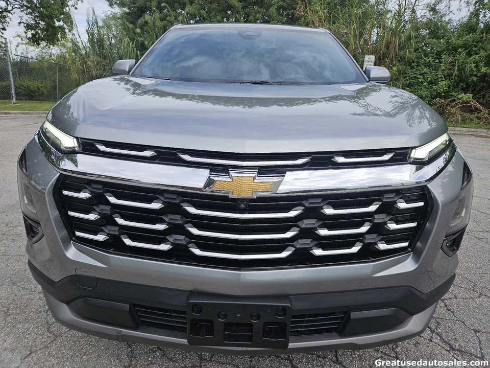 2025 Chevrolet Equinox - Image 2 of 21