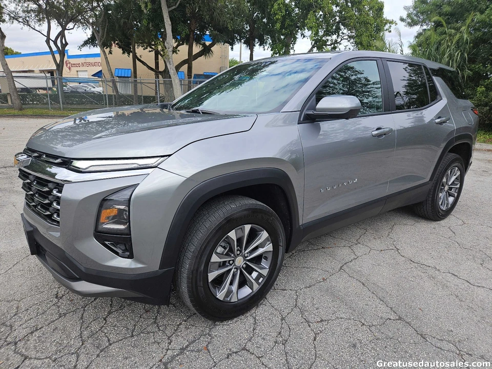 2025 Chevrolet Equinox - Image 3 of 21