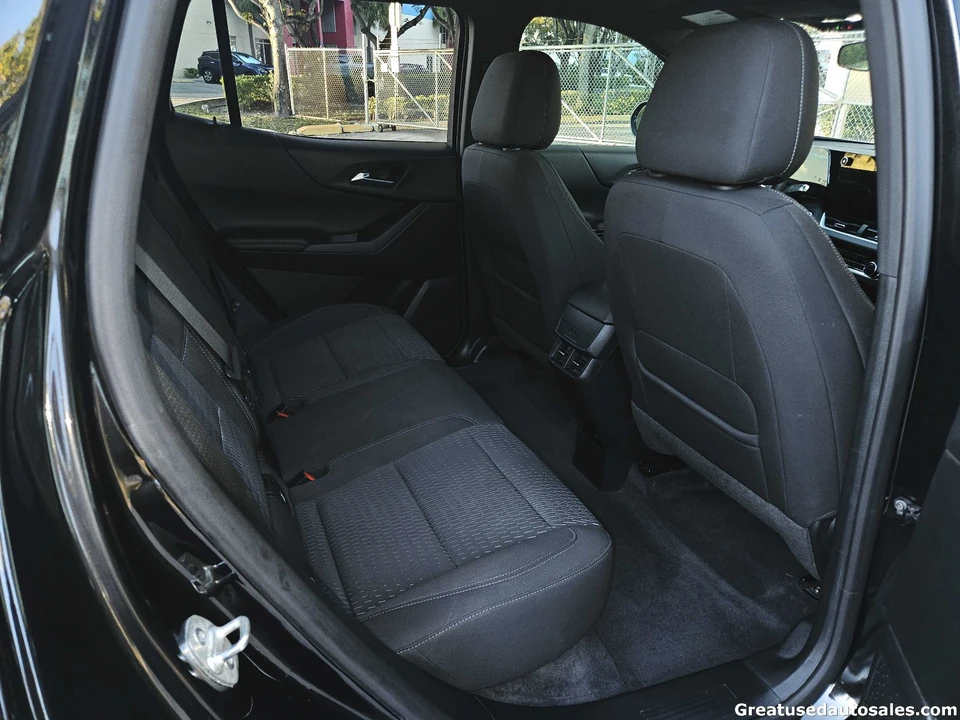 2025 Chevrolet Equinox - Image 15 of 21