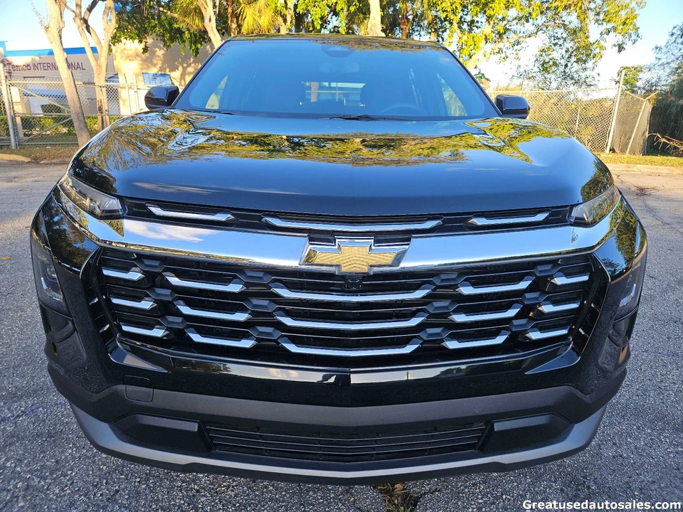 2025 Chevrolet Equinox - Image 2 of 21