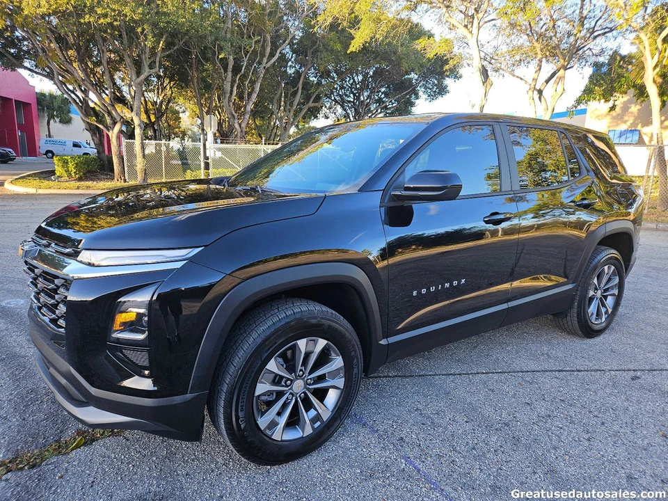 2025 Chevrolet Equinox - Image 3 of 21