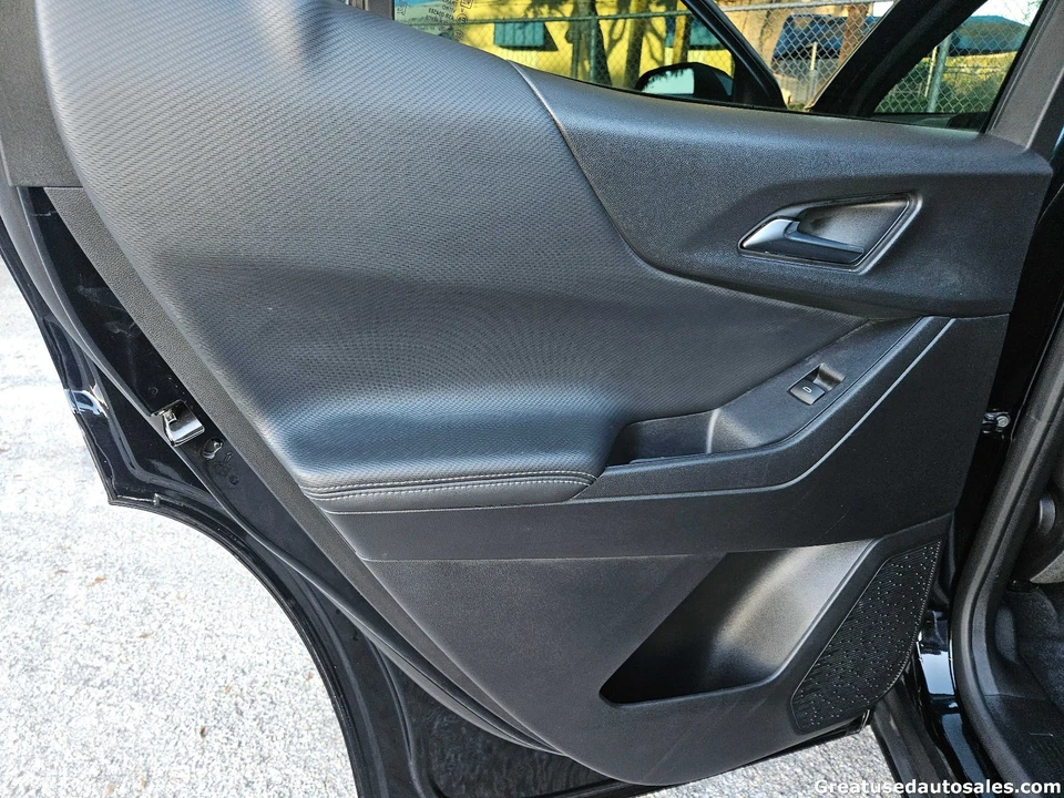 2025 Chevrolet Equinox - Image 13 of 21