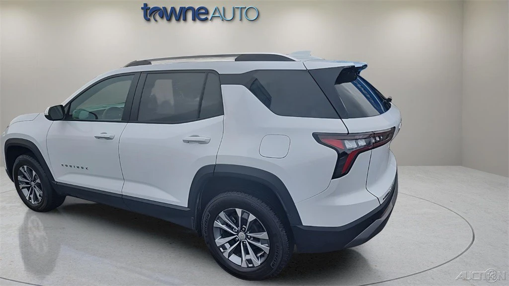 2025 Chevrolet Equinox - Image 5 of 21