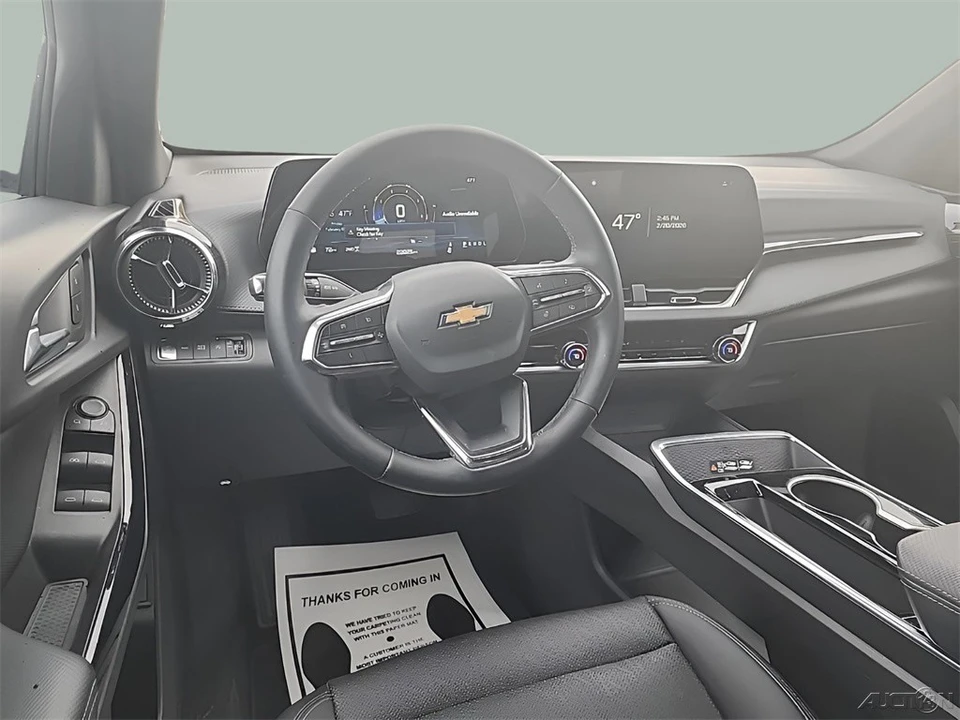 2025 Chevrolet Equinox - Image 10 of 21