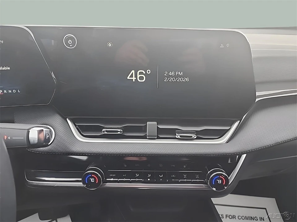 2025 Chevrolet Equinox - Image 16 of 21