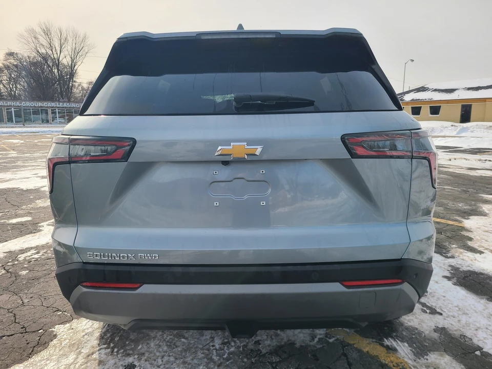 2025 Chevrolet Equinox - Image 4 of 21