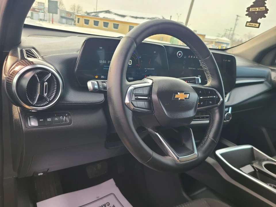 2025 Chevrolet Equinox - Image 9 of 21