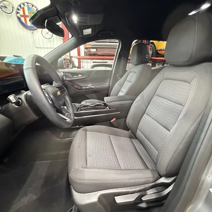 2025 Chevrolet Equinox - Image 5 of 21