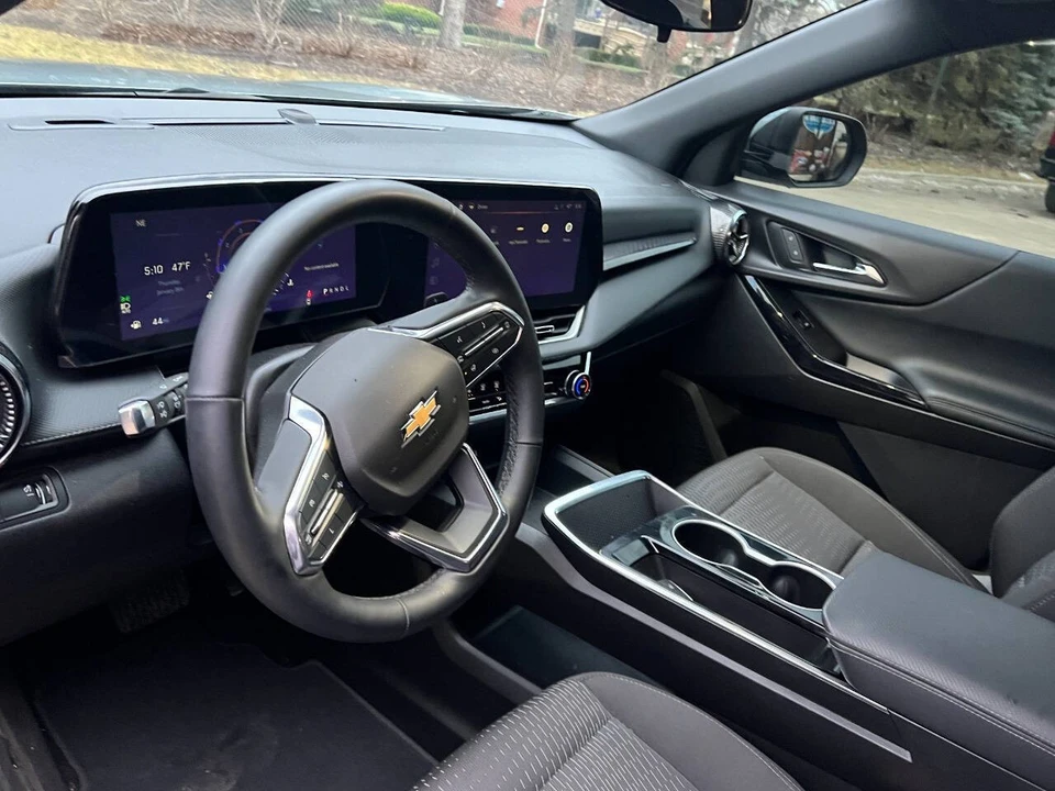 2025 Chevrolet Equinox - Image 21 of 21