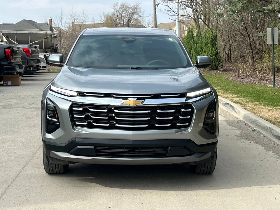 2025 Chevrolet Equinox - Image 3 of 21