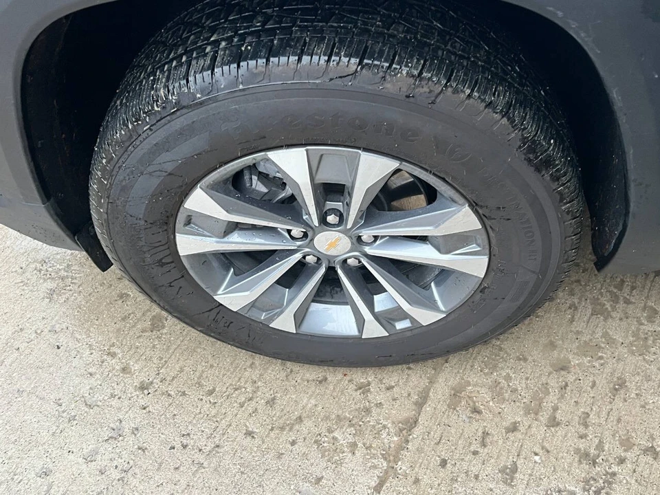 2025 Chevrolet Equinox - Image 13 of 21