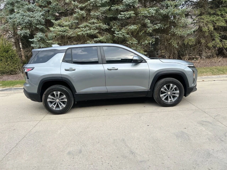 2025 Chevrolet Equinox - Image 6 of 21