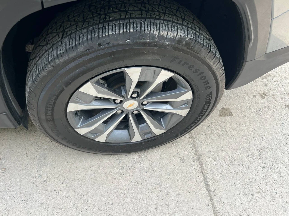 2025 Chevrolet Equinox - Image 13 of 21