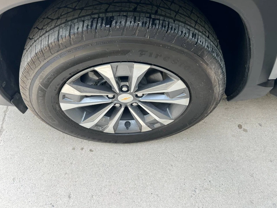 2025 Chevrolet Equinox - Image 14 of 21