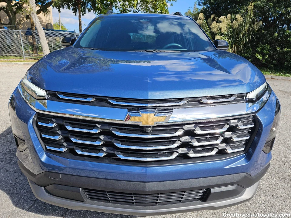 2025 Chevrolet Equinox - Image 2 of 21