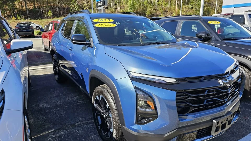 2025 Chevrolet Equinox - Image 2 of 11