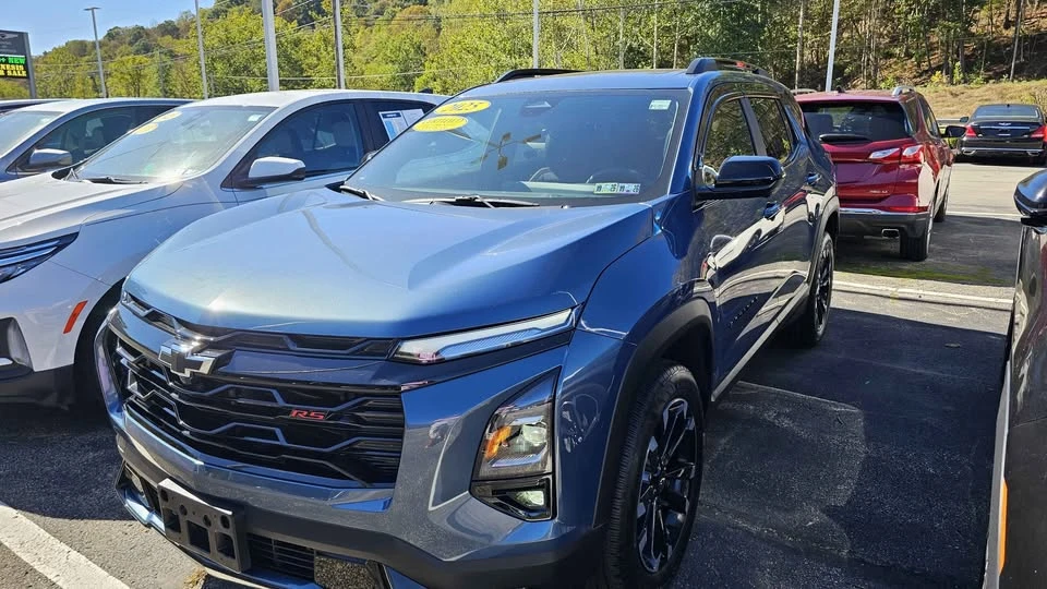 2025 Chevrolet Equinox - Image 3 of 11