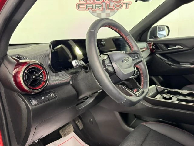 2025 Chevrolet Equinox - Image 10 of 12