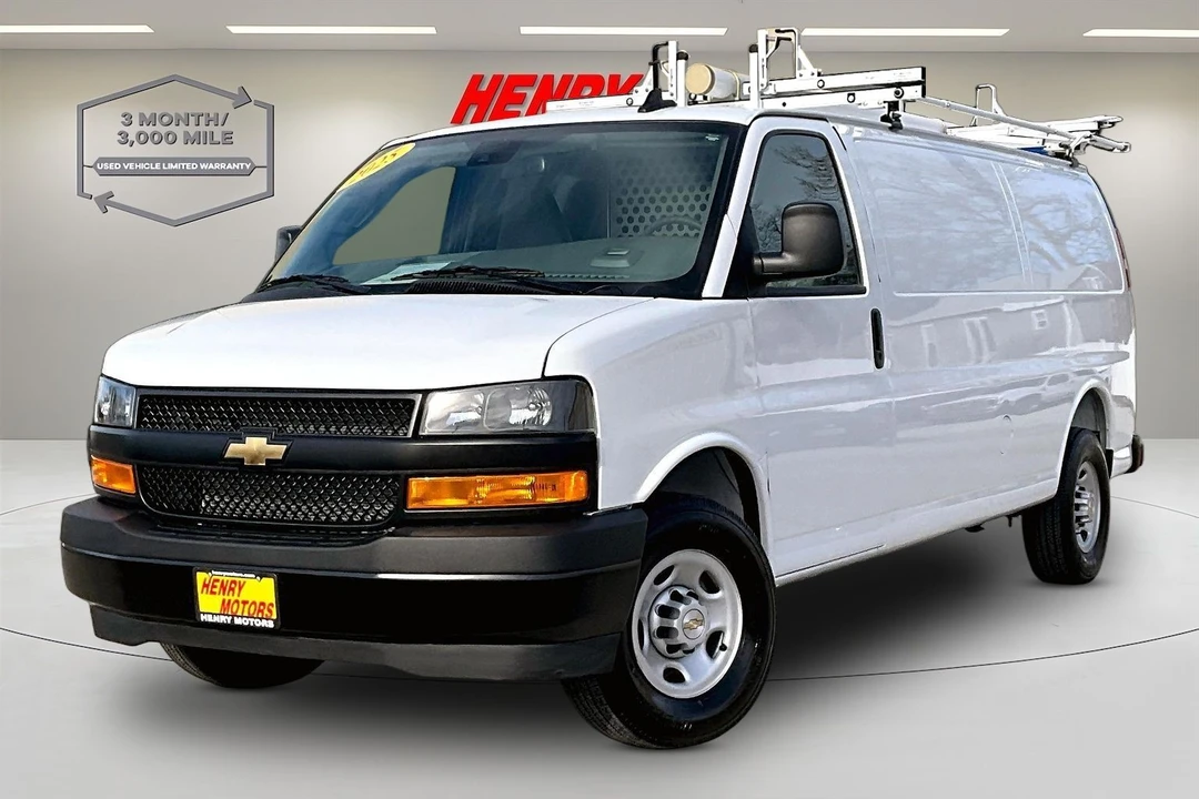 2025 Chevrolet Express - Image 3 of 21