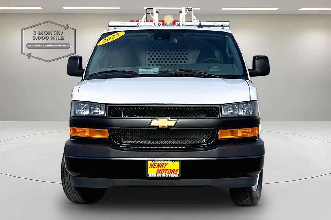 2025 Chevrolet Express - Image 2 of 21