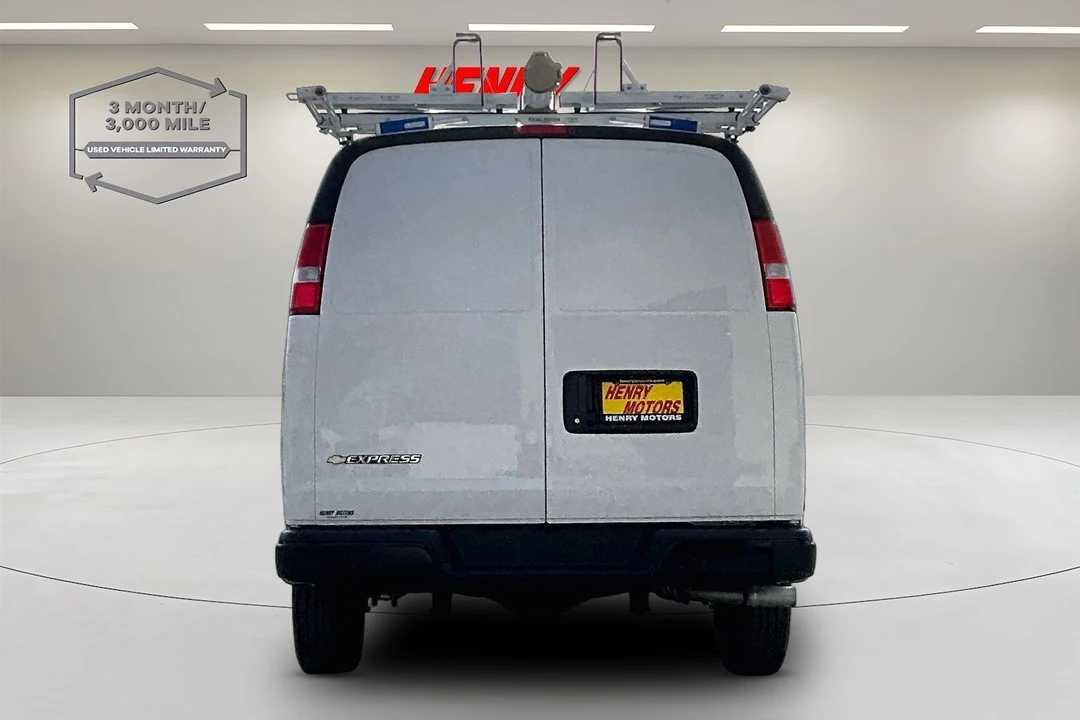 2025 Chevrolet Express - Image 5 of 21