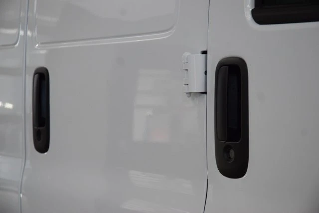 2025 Chevrolet Express - Image 11 of 12