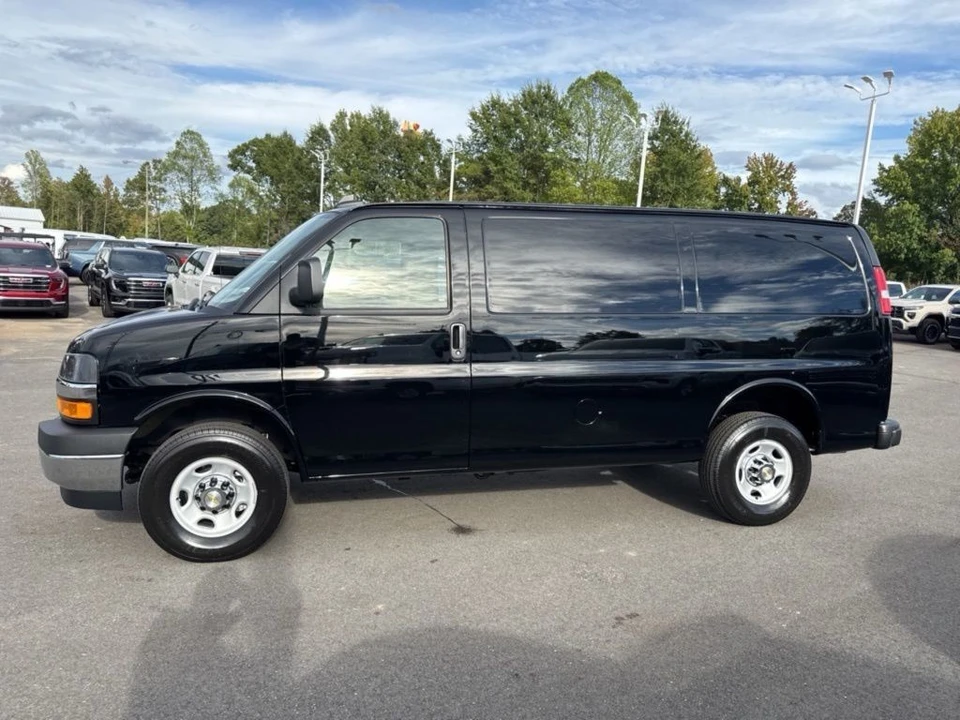 2025 Chevrolet Express - Image 2 of 12