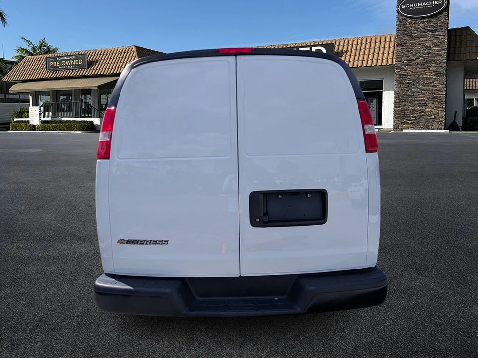 2025 Chevrolet Express - Image 6 of 21
