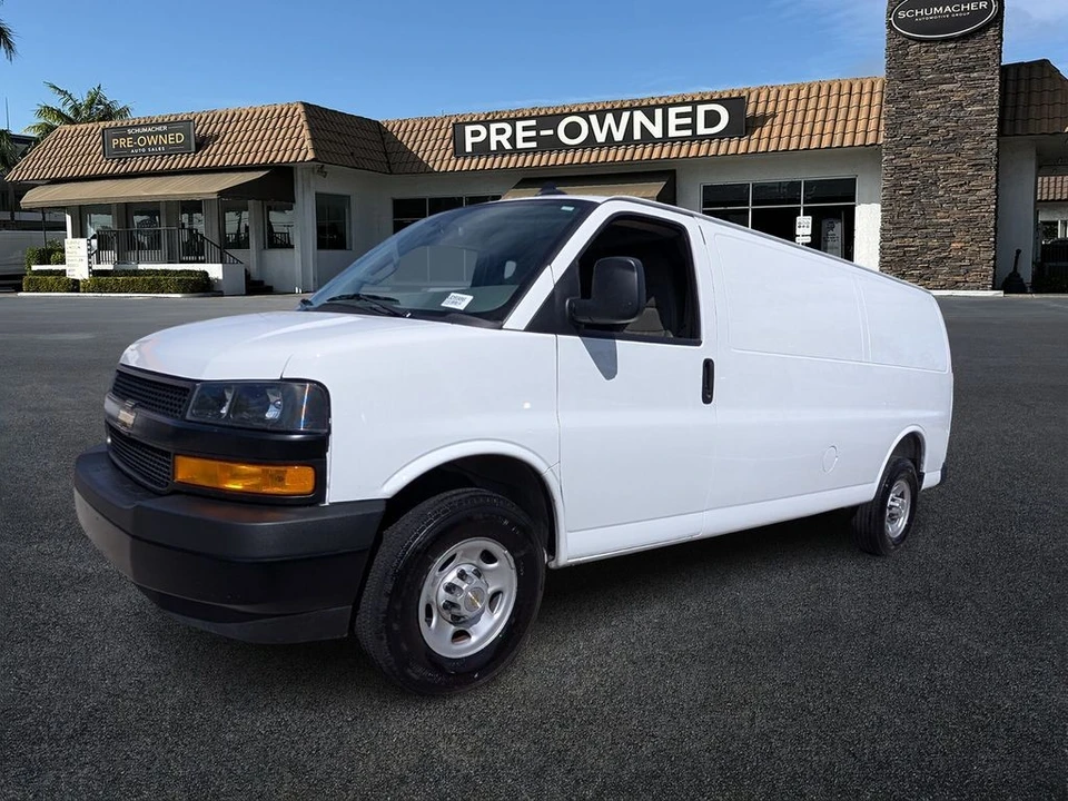 2025 Chevrolet Express - Image 3 of 21