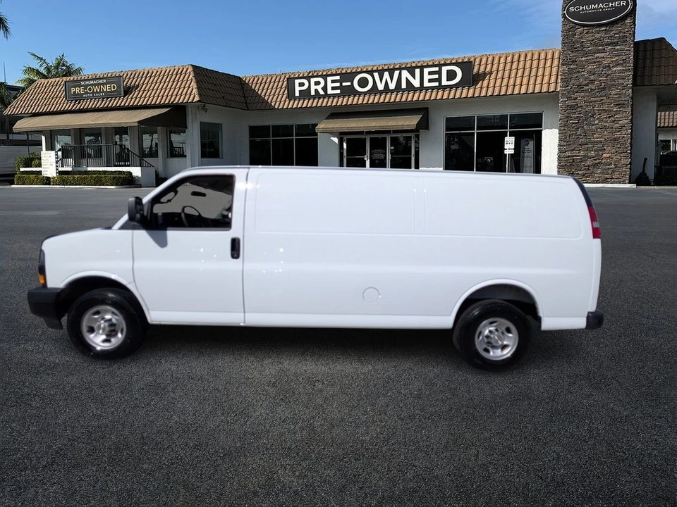 2025 Chevrolet Express - Image 4 of 21
