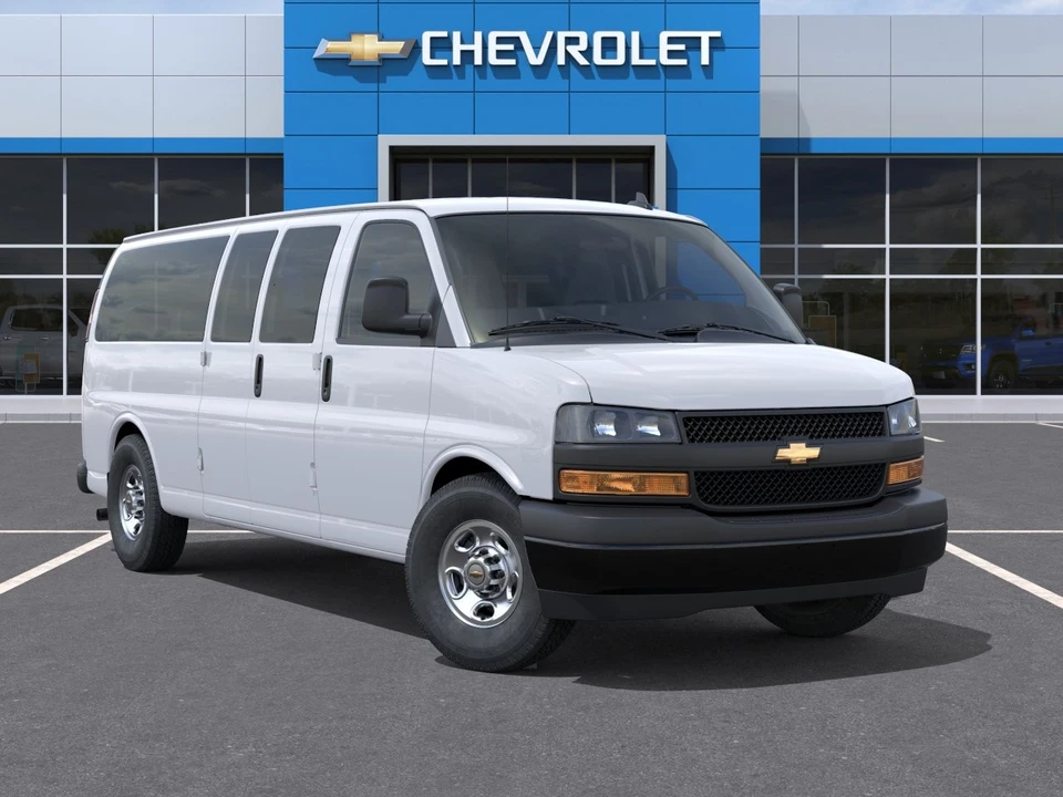 2025 Chevrolet Express - Image 7 of 21