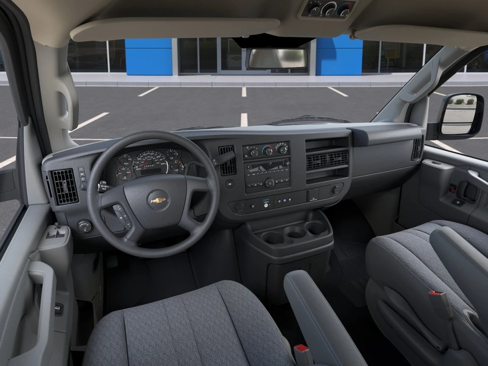 2025 Chevrolet Express - Image 15 of 21